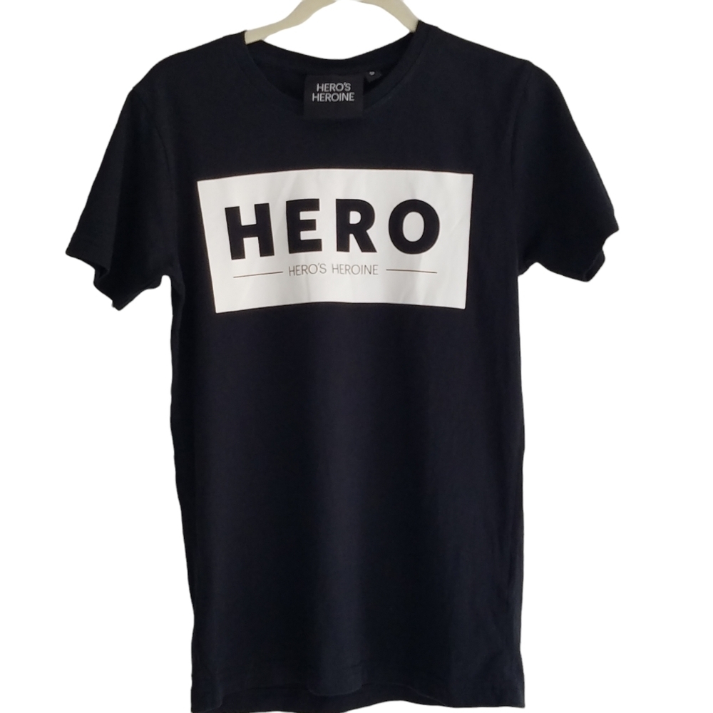 Hero's Heroine Hero Tshirt Black Size Small 100% cotton